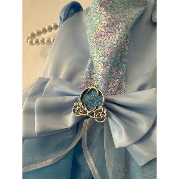 A Leading Role x Disney Cinderella Premium Pet Costume - Picture 4 of 13